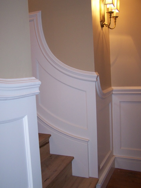 Intricate Curved Trim Details